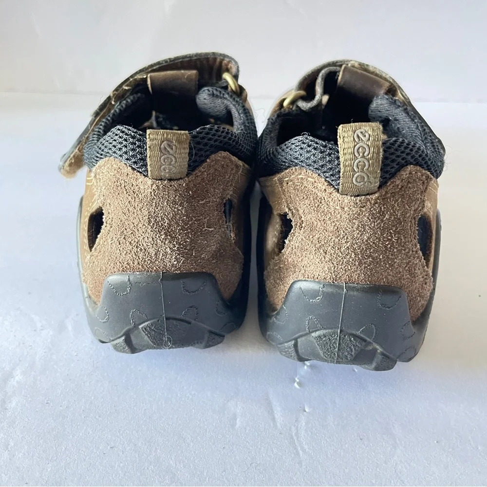 Ecco Brown & Black Durable Comfort Kids Closed Toe Velcro Gorpcore Sandals 12